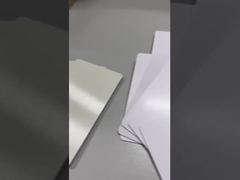 effet laminé de carton par soie et plaque à motifs