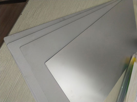La taille A4 a stratifié la plaque d'acier 0.6mm léger Matte Finish Anti Scratch
