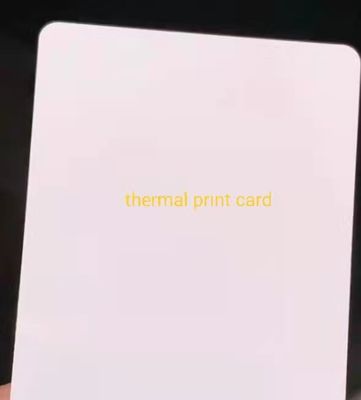 Imprimable thermiquement en PVC Carte vierge Carte vierge Cr80 54*85.6mm Pour la production de cartes