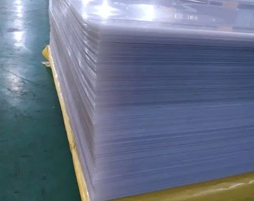 0.04-0.1 mm Épaisseur A3 ou sur mesure PVC revêtue MCO-W Haute résistance à la traction et au point de rupture