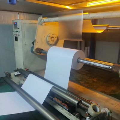 Dimension d'épaisseur 0,12-0,76 mm Impression offset de feuille de PVC sur plastique pour toute la série de production d'imprimantes offset
