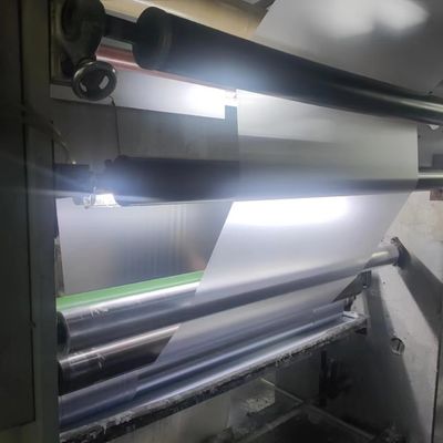 Dimension d'épaisseur 0,12-0,76 mm Impression offset de feuille de PVC sur plastique pour toute la série de production d'imprimantes offset