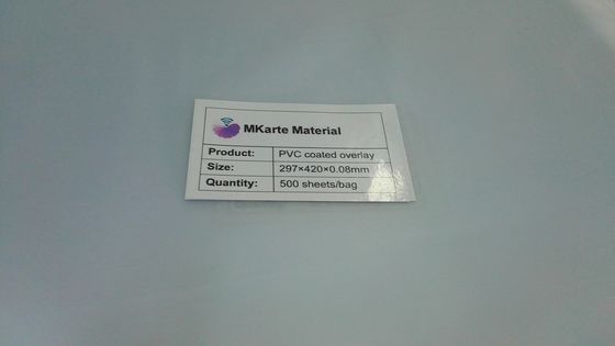 Revêtement PVC très durable avec une résistance au vieillissement à 65°C/95% d'humidité ＞ 200 heures et transparent après lamination