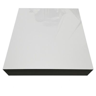 HRC80±20 Matériau de carte à puce avec dureté de surface, encre d'impression UV et transmission thermique de 0,04cal/℃.cm.sec pour la production de cartes RFID