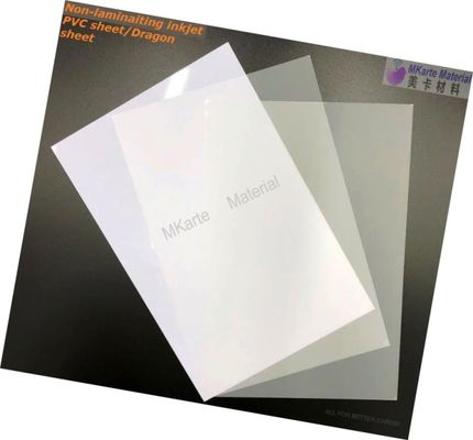 Feuille non de stratification de PVC de jet d'encre de 0.58mm avec 2 feuilles d'impression plus 1 feuille moyenne de noyau