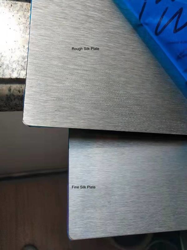 La taille A4 a stratifié la plaque d'acier 0.6mm léger Matte Finish Anti Scratch