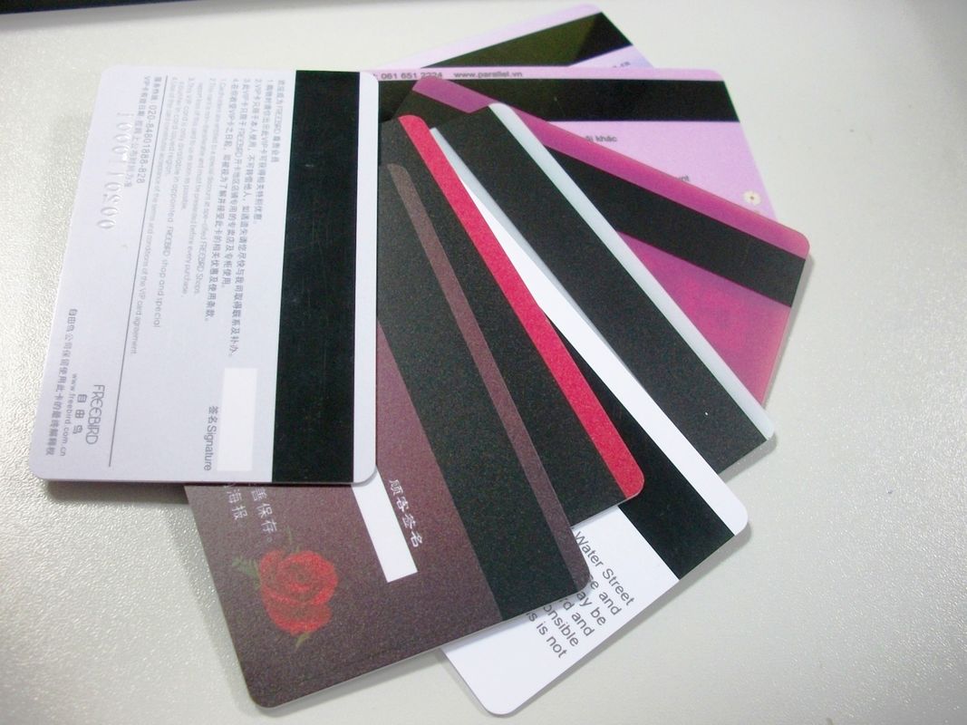 RPvc recouvert de 0,06 mm HICO / LOCO Strips Film de carte bande magnétique pour les cartes de fidélité