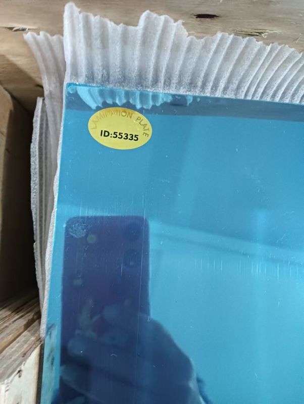 0Épaisseur d'acier inoxydable 430BA Plaque d'acier stratifié avec finition brillante des deux côtés pour la production de cartes intelligentes