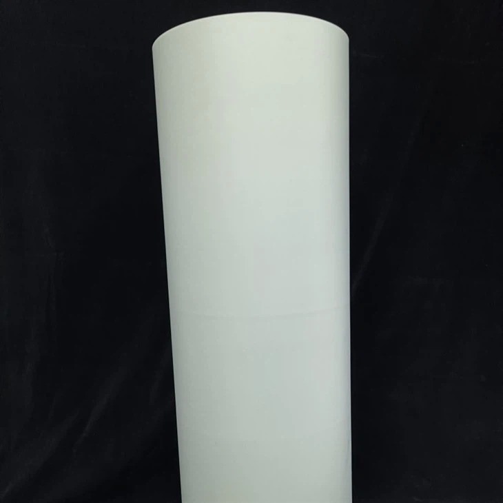 Feuille d'impression offset PET M-PET-OP résistante à la chaleur, sans déformation, résistante au vieillissement à la chaleur humide et à haute résistance à la traction